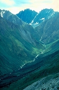 Ragged Range Mountains Magnet